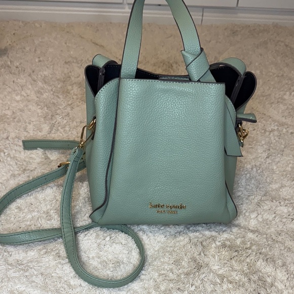 NWOT Kate Spade Pebbled Leather New York Knot Mini Mint Green Crossbody Tote - Picture 1 of 10